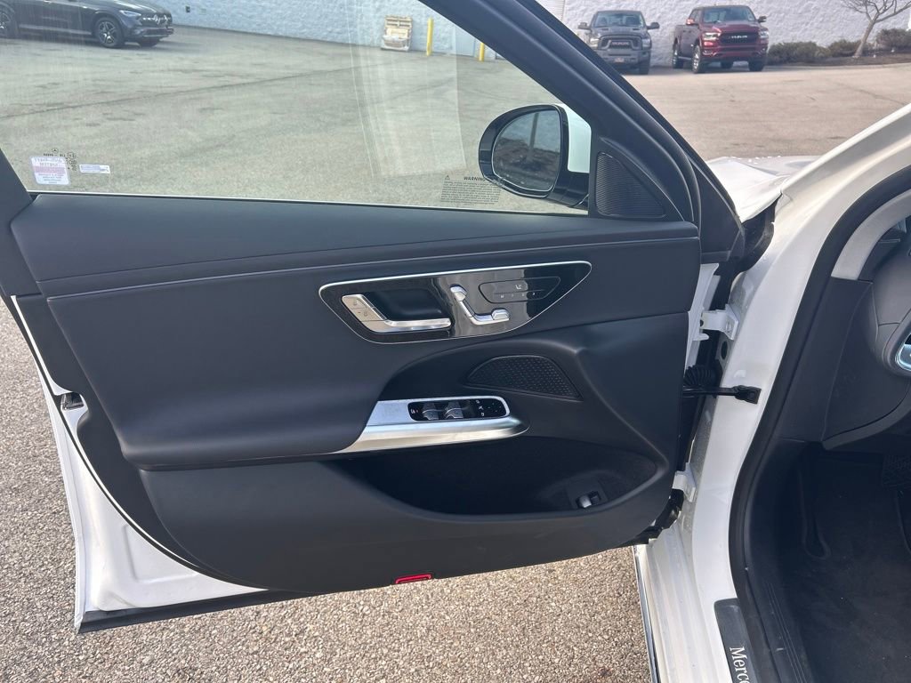 New 2026 Mercedes-Benz E 350 4MATIC Sedan image 9