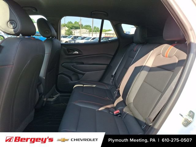 Certified 2024 Chevrolet Trax RS w/ Driver Confidence Package FWD image 12