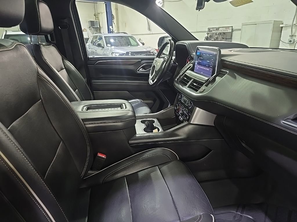 Used 2021 Chevrolet Tahoe Premier w/ Premium Package image 10