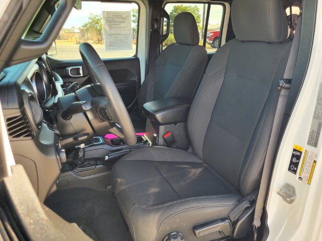 Used 2023 Jeep Wrangler Unlimited AWD/4WD image 16