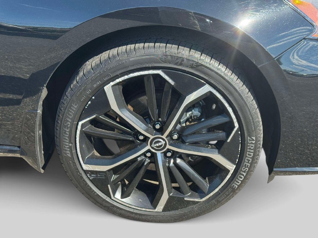 Used 2024 Nissan Altima 2.5 SR AWD/4WD image 8