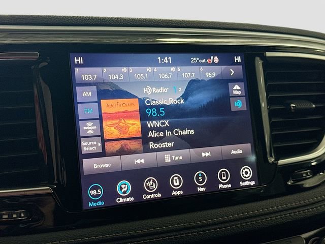 Used 2019 Chrysler Pacifica Limited w/ S Appearance Package image 16