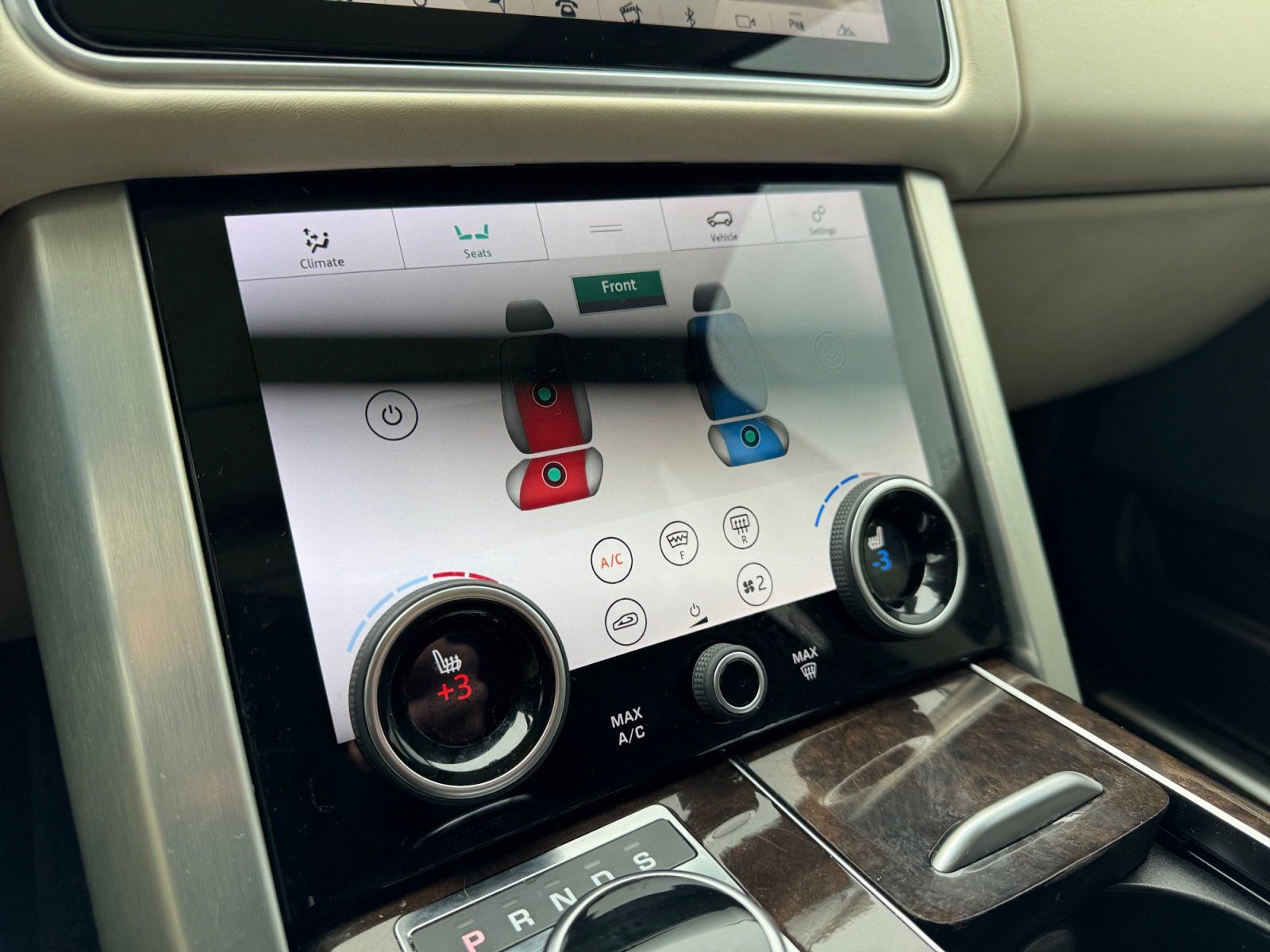 Used 2018 Land Rover Range Rover HSE image 22