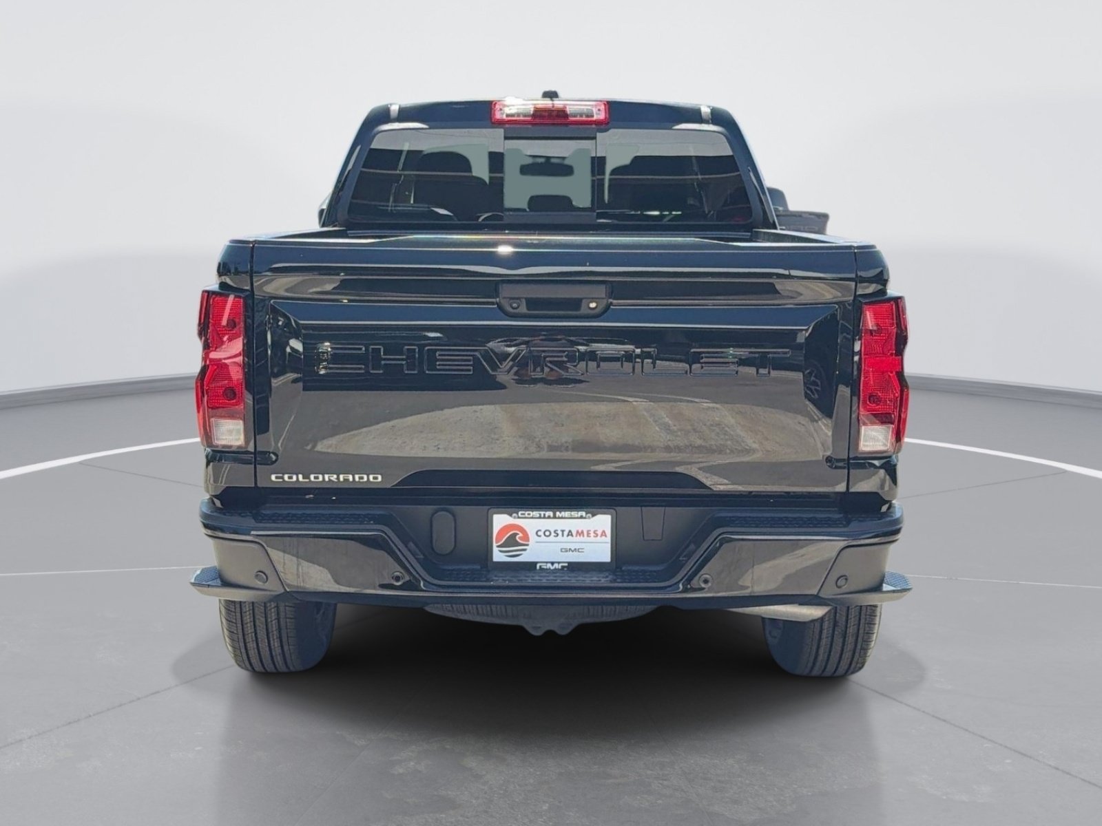 Used 2024 Chevrolet Colorado Trail Boss AWD/4WD image 4