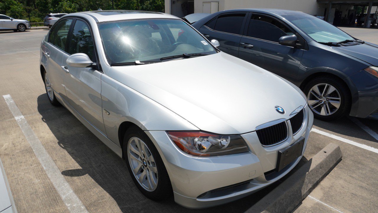 Used 2006 BMW 325i Sedan RWD image 3
