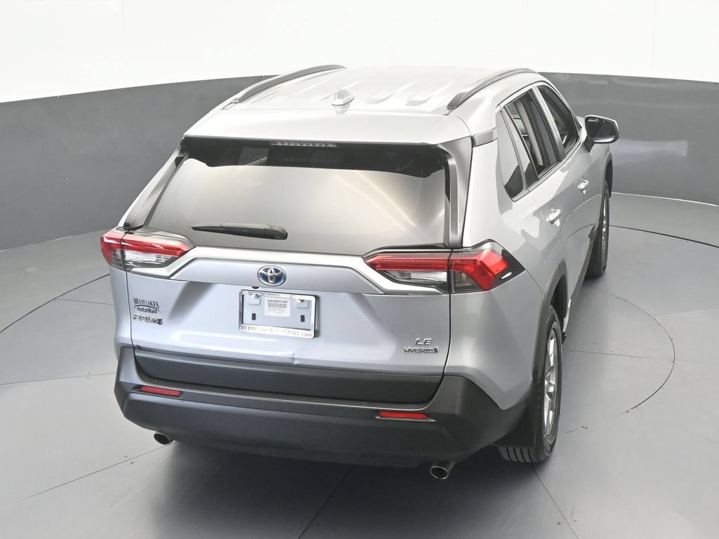 Used 2024 Toyota RAV4 LE AWD/4WD image 39