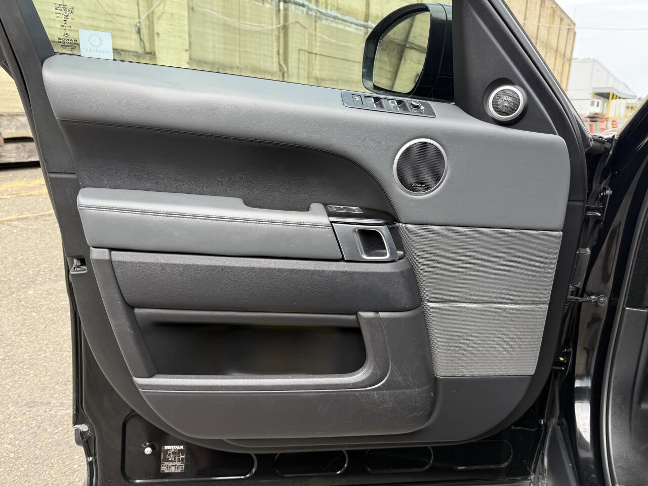 Used 2015 Land Rover Range Rover Sport HSE image 29