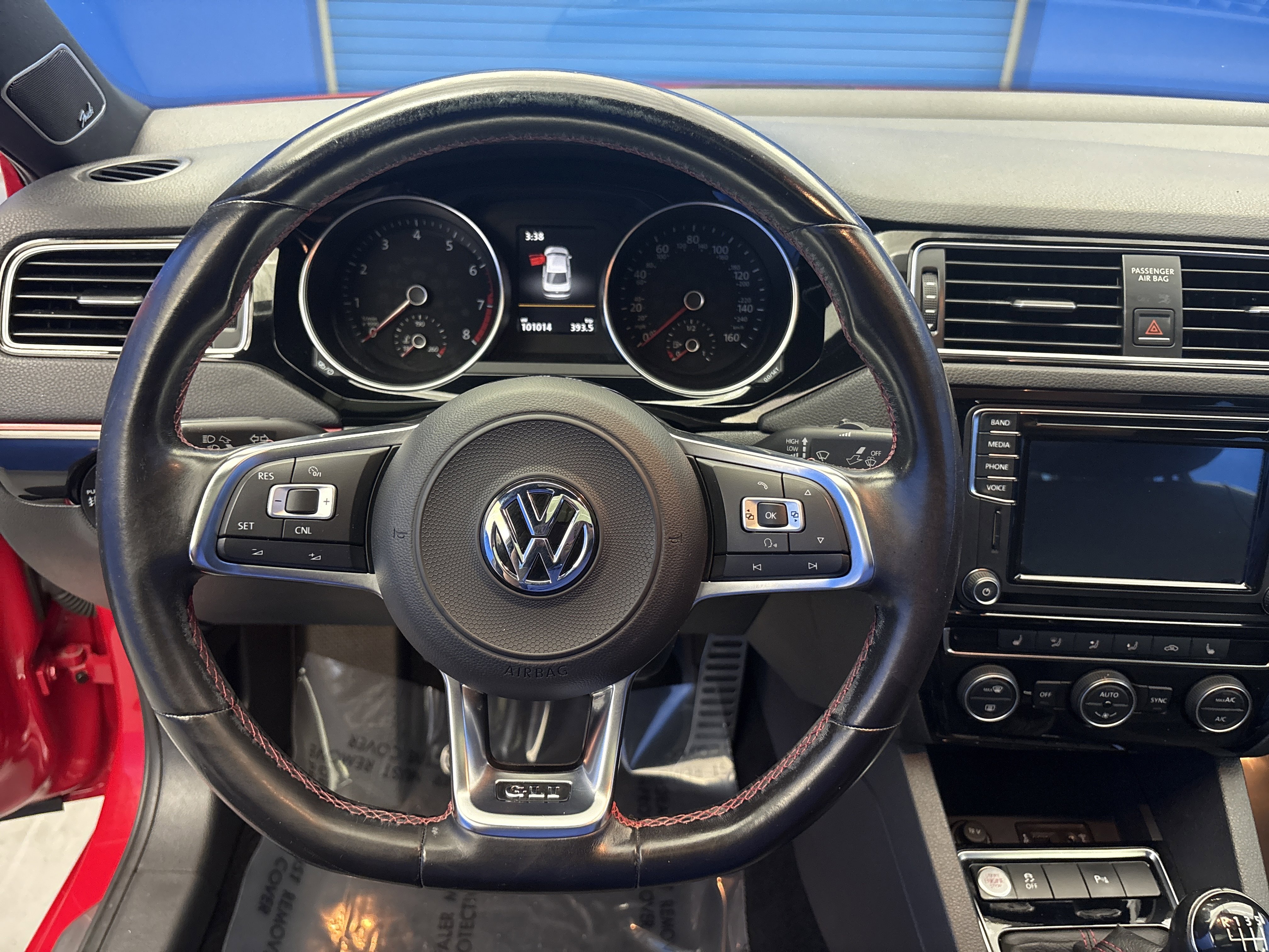 Used 2017 Volkswagen Jetta GLI FWD image 14