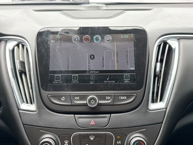 Used 2018 Chevrolet Malibu LT w/ Leather Package FWD image 30