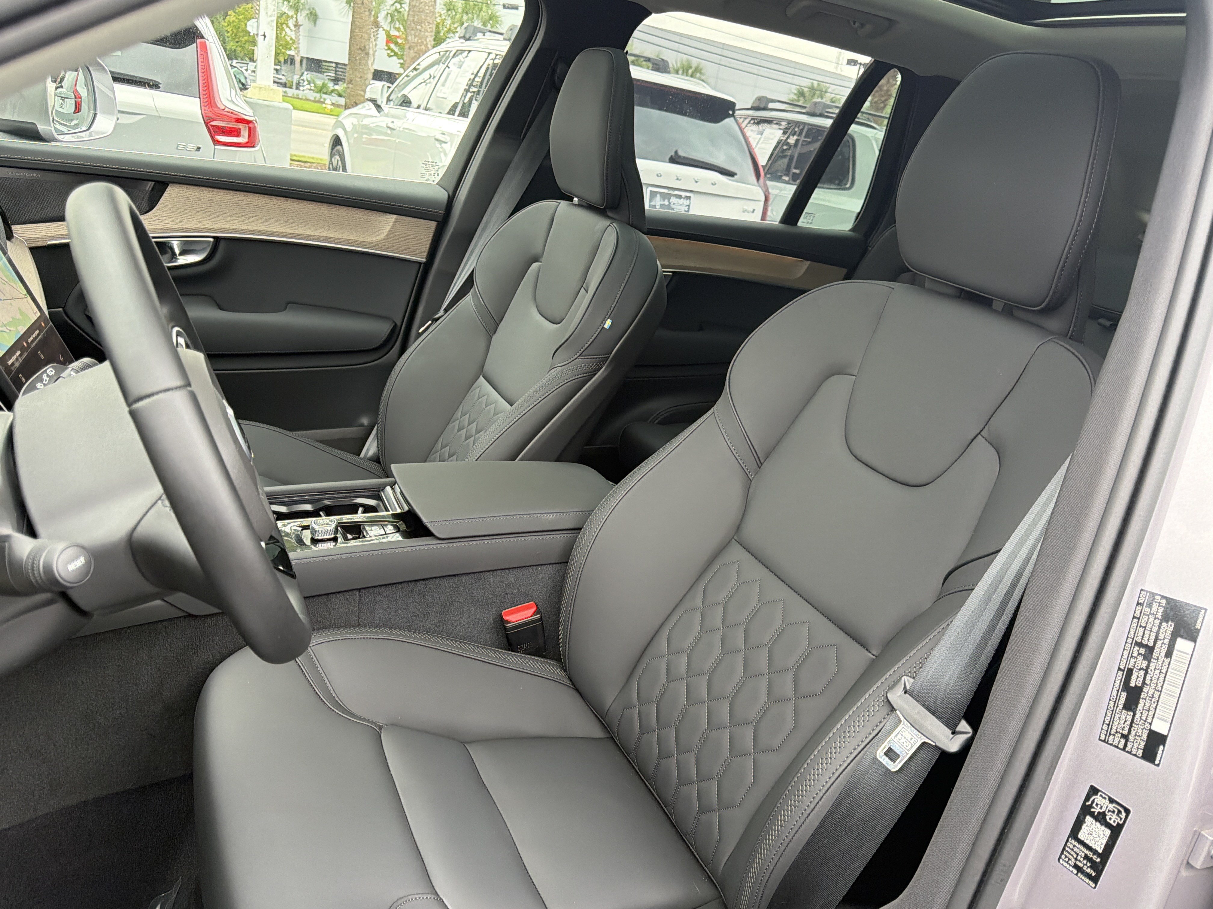 Certified 2026 Volvo XC90 B6 Plus AWD/4WD image 16