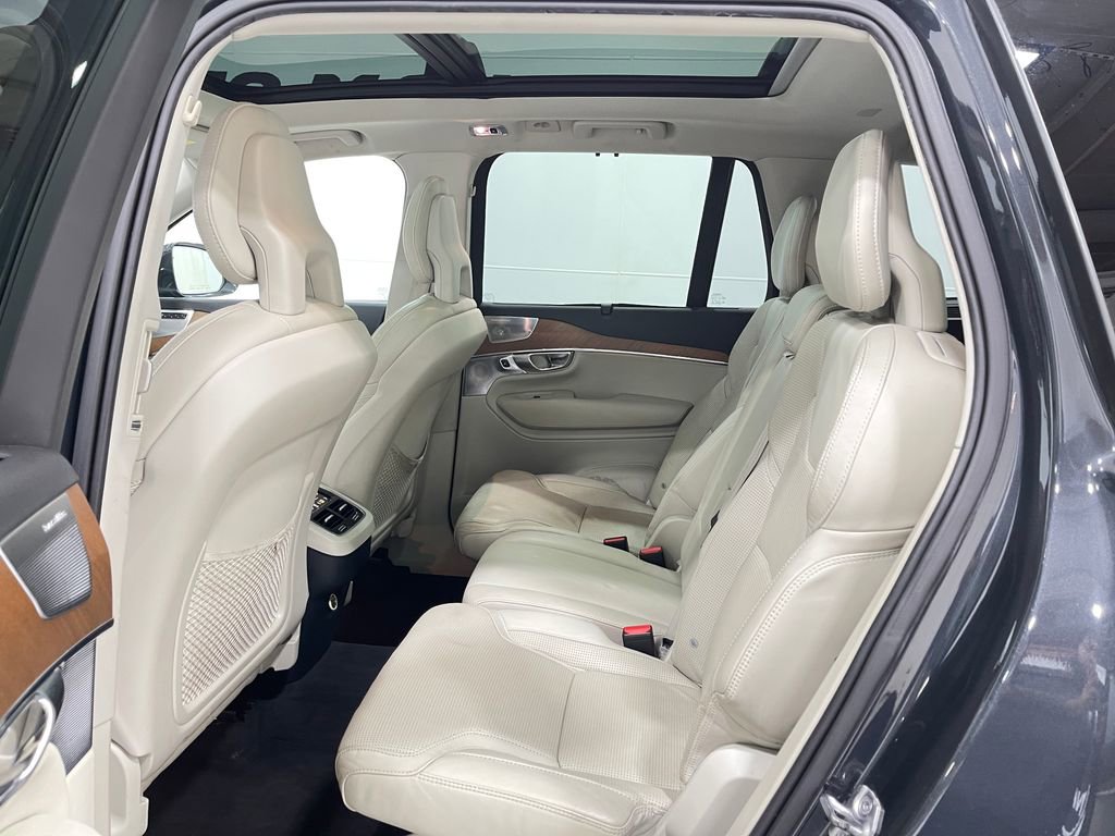 Used 2017 Volvo XC90 T6 Inscription w/ Vision Package image 30