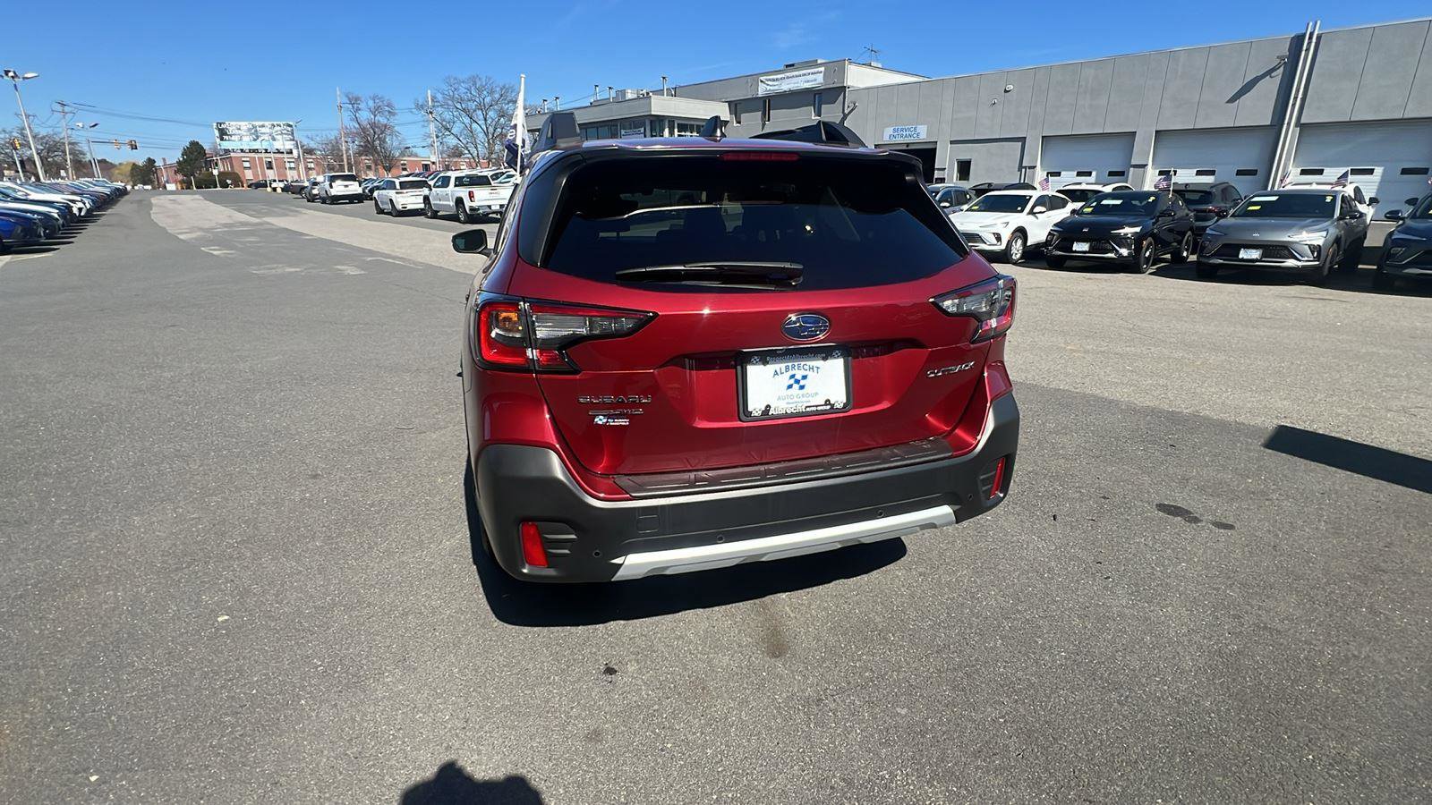 Used 2020 Subaru Outback Limited image 6