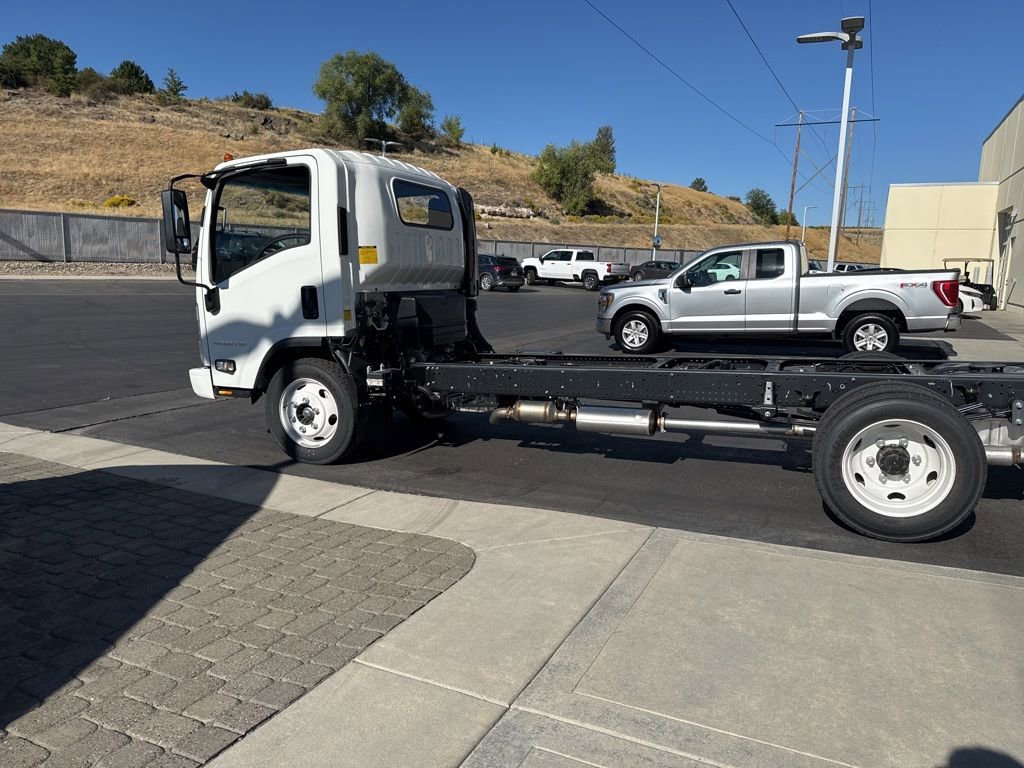 New 2025 Chevrolet Low Cab Forward RWD image 3