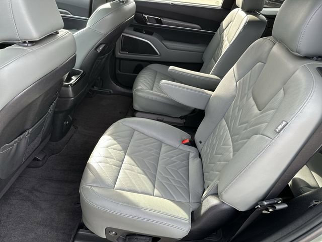Used 2023 Kia Telluride EX X-Line image 17