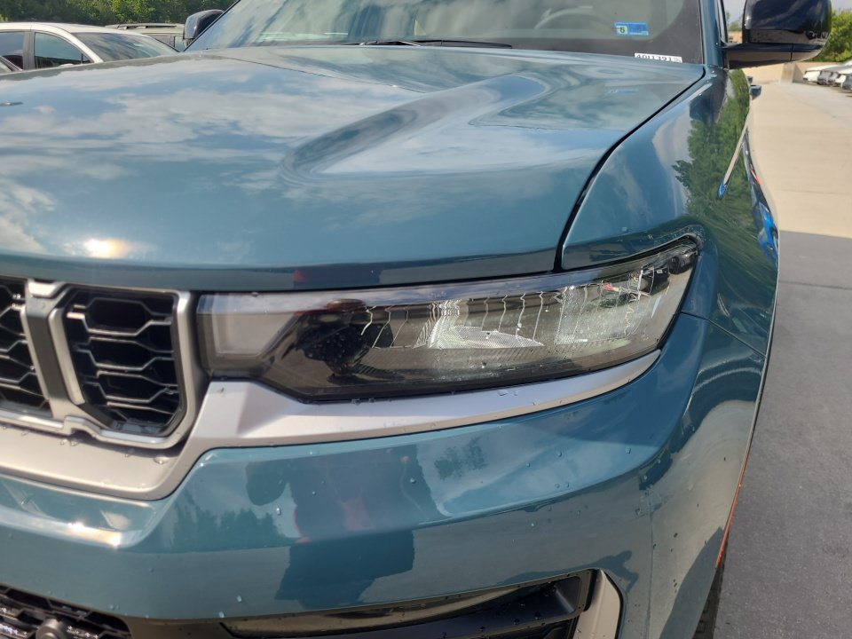 New 2026 Jeep Grand Cherokee L Limited AWD/4WD image 26