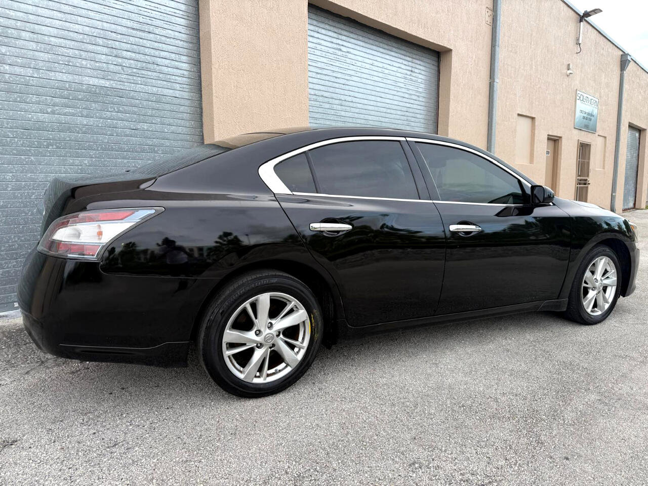 Used 2012 Nissan Maxima 3.5 S FWD image 3