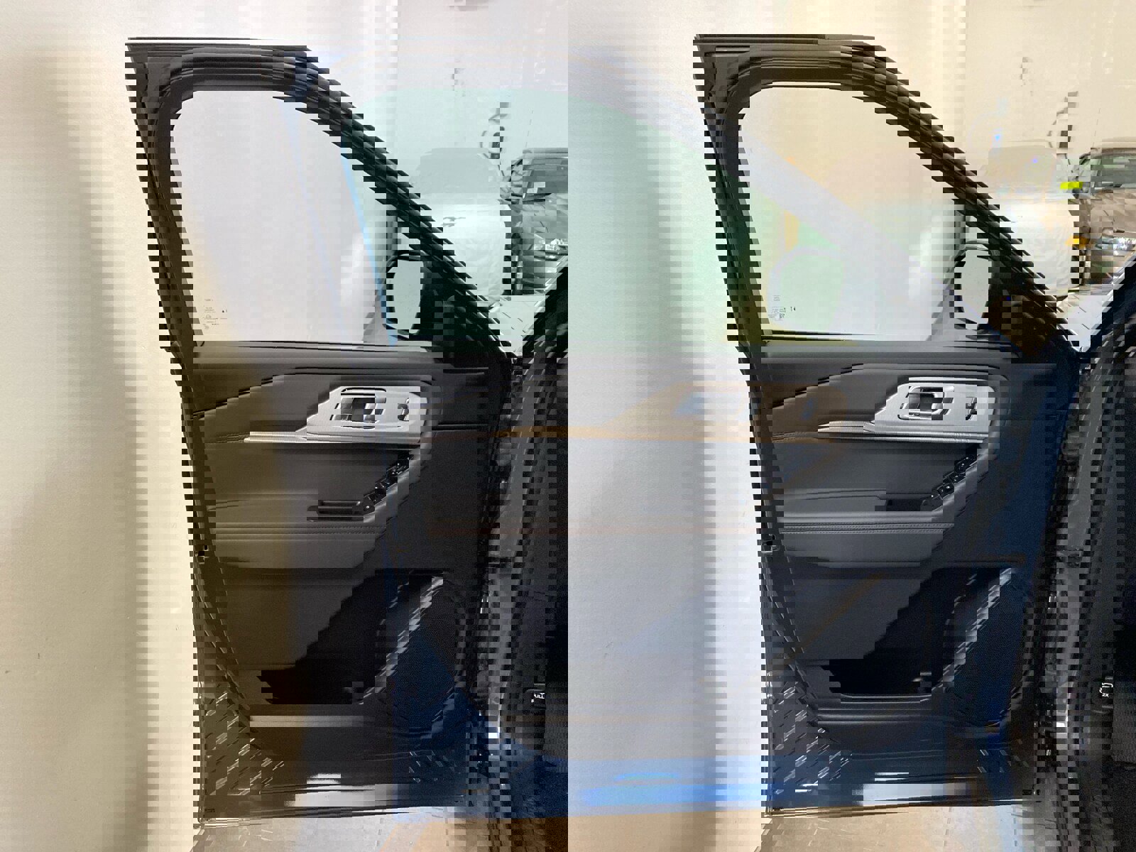 New 2026 Ford Explorer Active w/ Active Comfort Package image 39