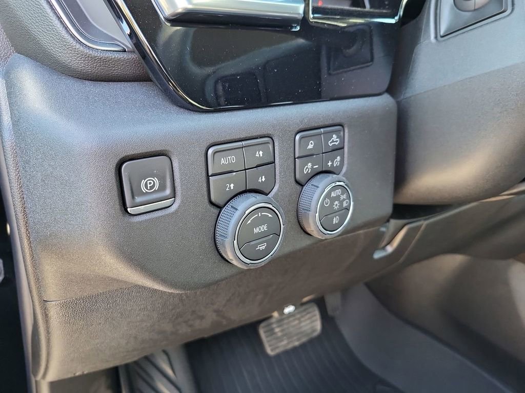 New 2026 Chevrolet Silverado 2500 LT w/ Texas Edition image 14