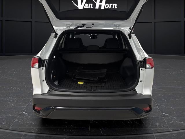 Used 2024 Toyota Corolla Cross SE image 13