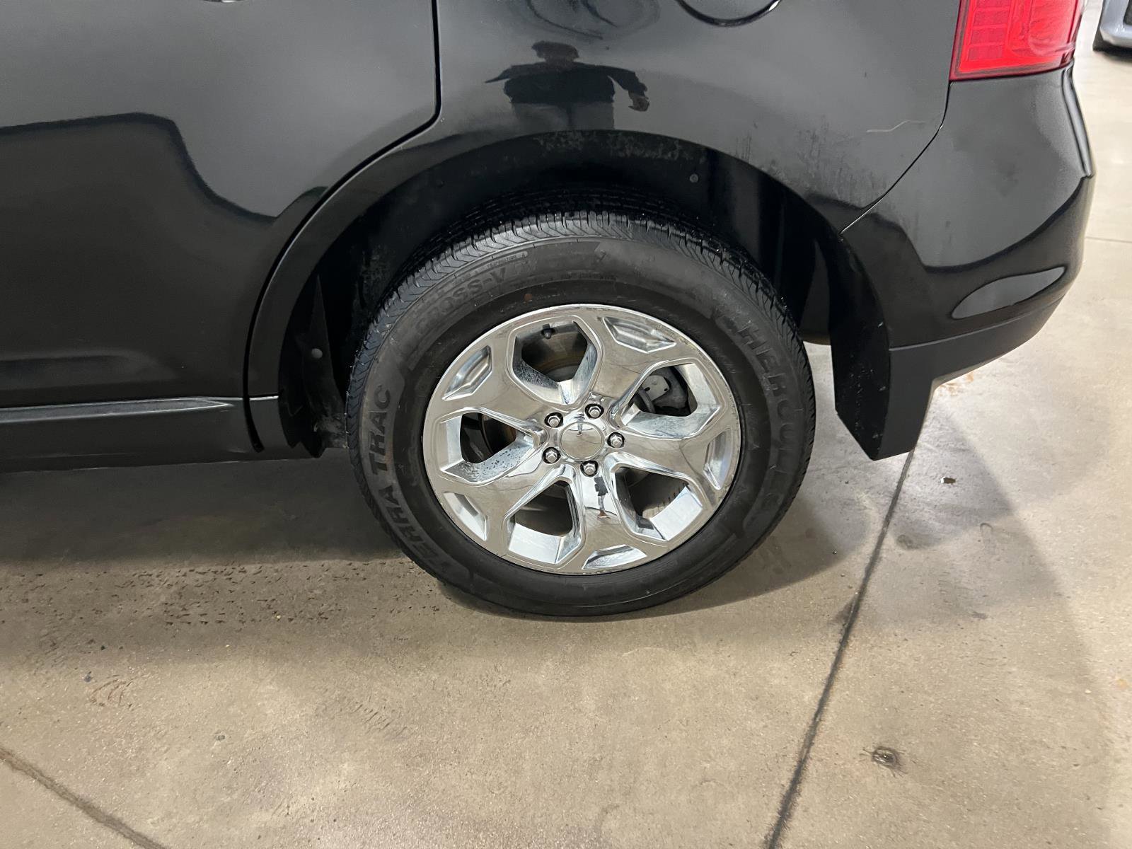 Used 2014 Ford Edge SEL w/ Equipment Group 205A image 44