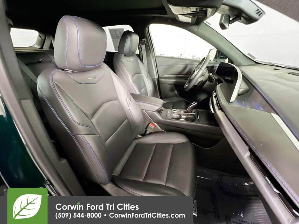 Used 2024 Cadillac XT4 Sport image 17