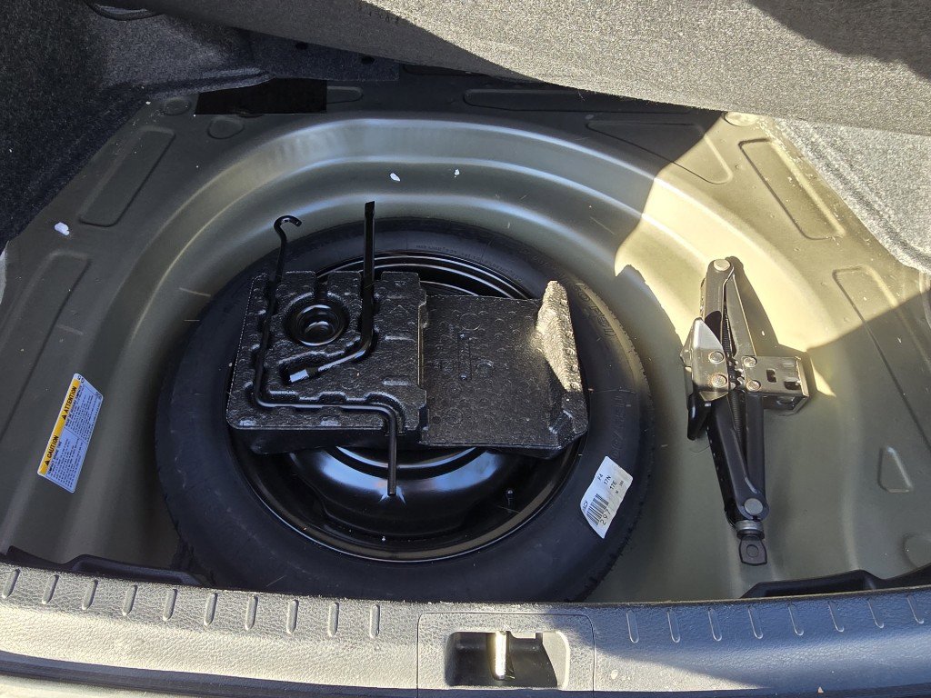 Used 2019 Toyota Corolla SE w/ Carpet Mat Package (TMS) image 30