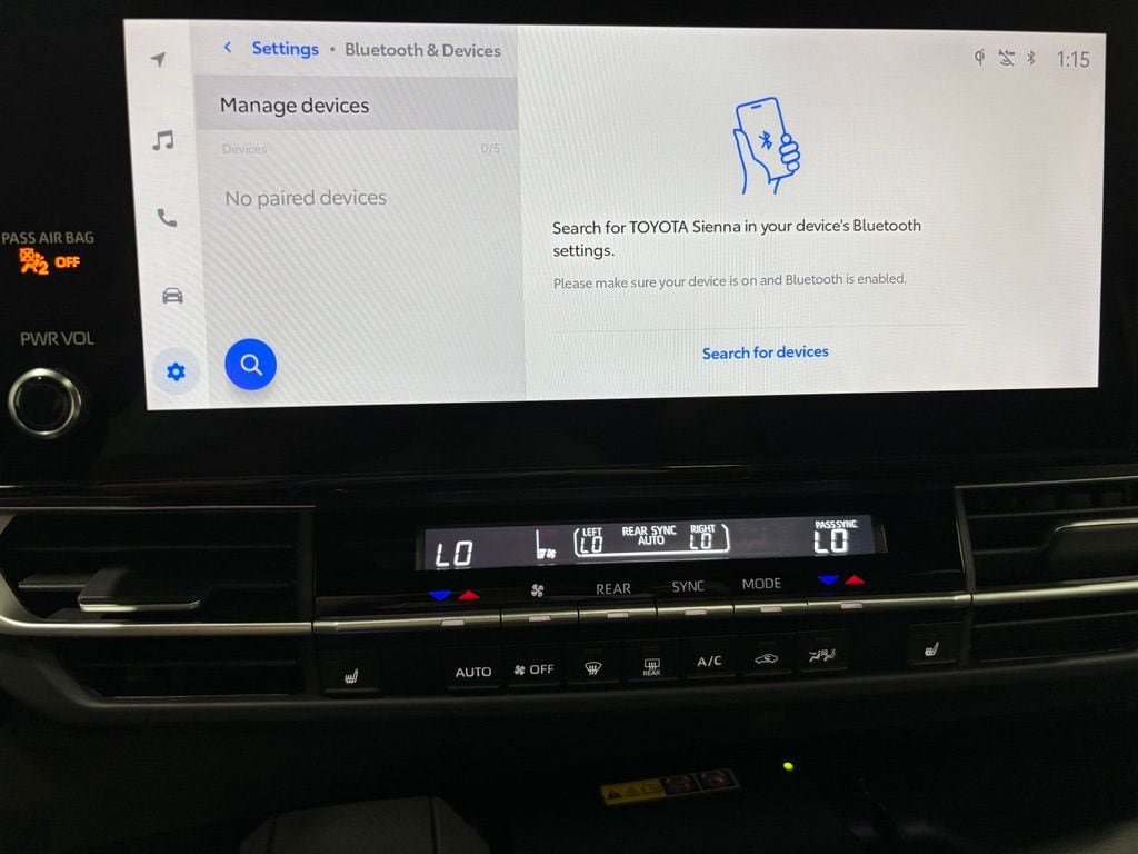 Used 2025 Toyota Sienna XSE FWD image 29