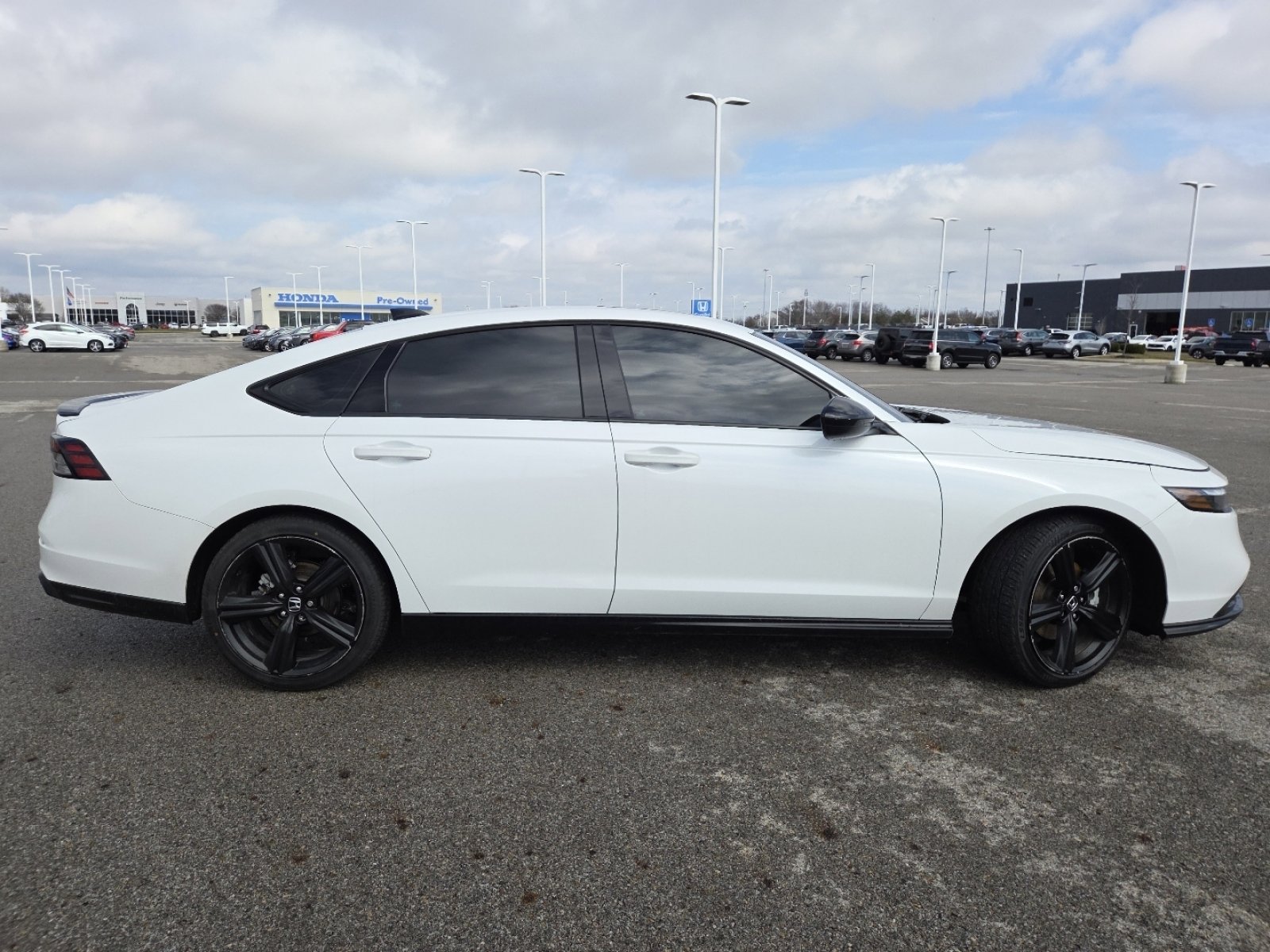 Used 2023 Honda Accord Sport image 19