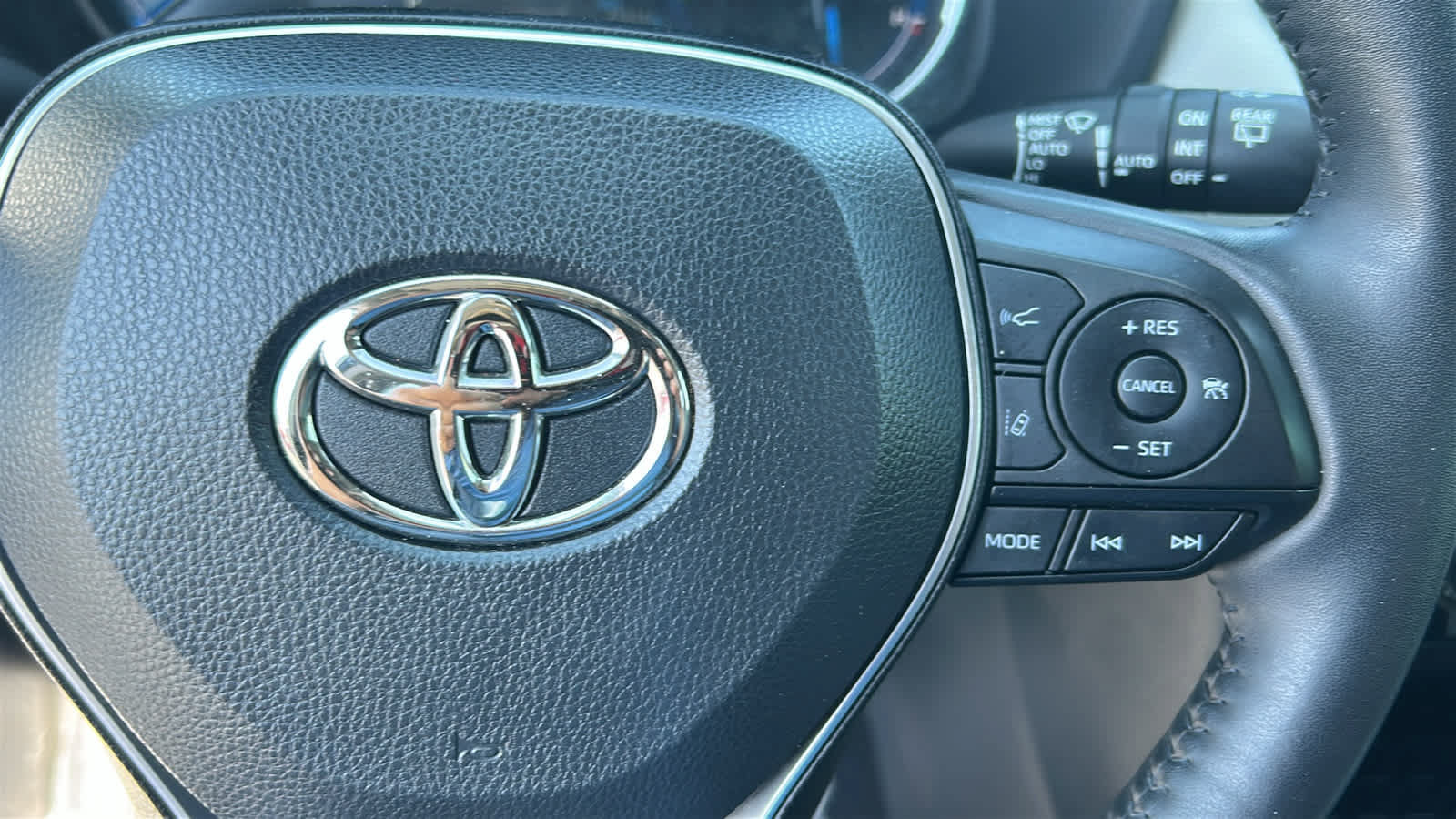 Used 2024 Toyota RAV4 XLE Premium w/ Weather Package AWD/4WD image 20