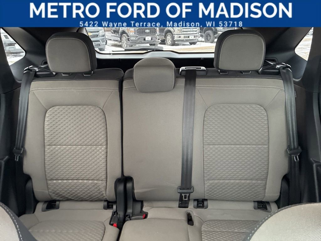 Used 2022 Ford Escape SE image 32