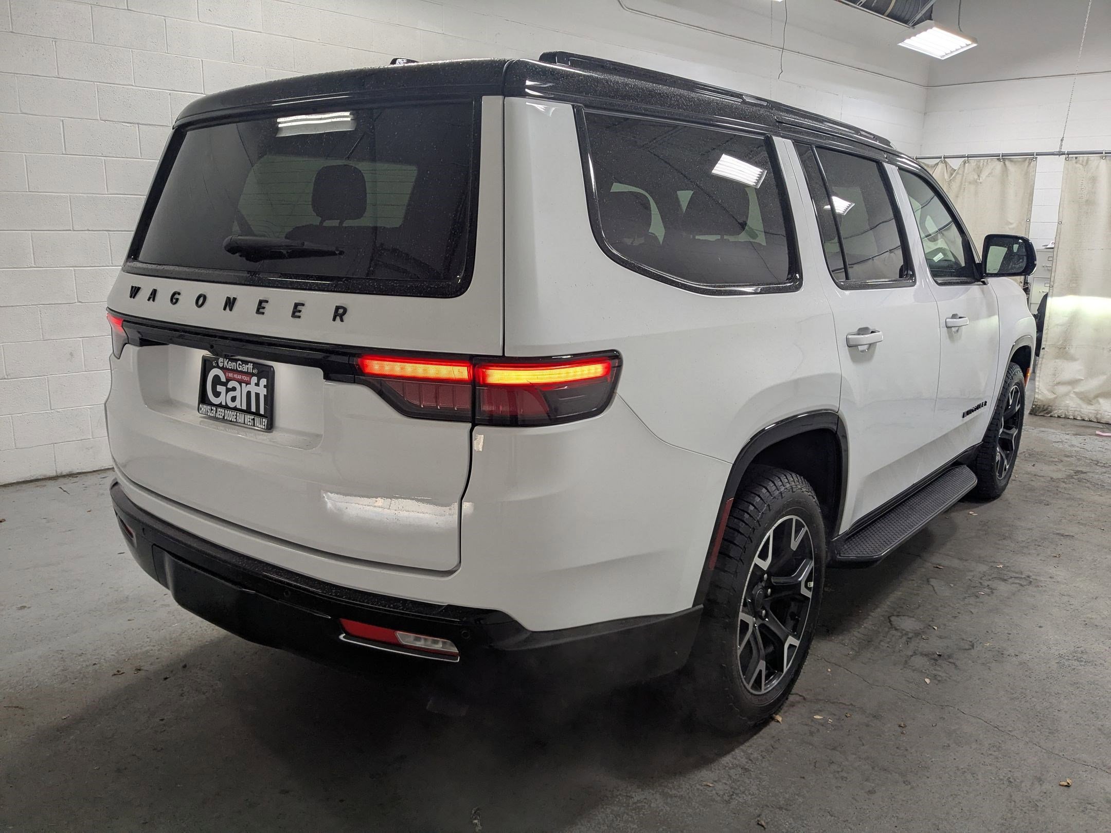 New 2025 Jeep Wagoneer Series II image 3