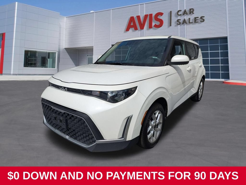Used 2024 Kia Soul LX w/ Option Group 015 FWD image 1