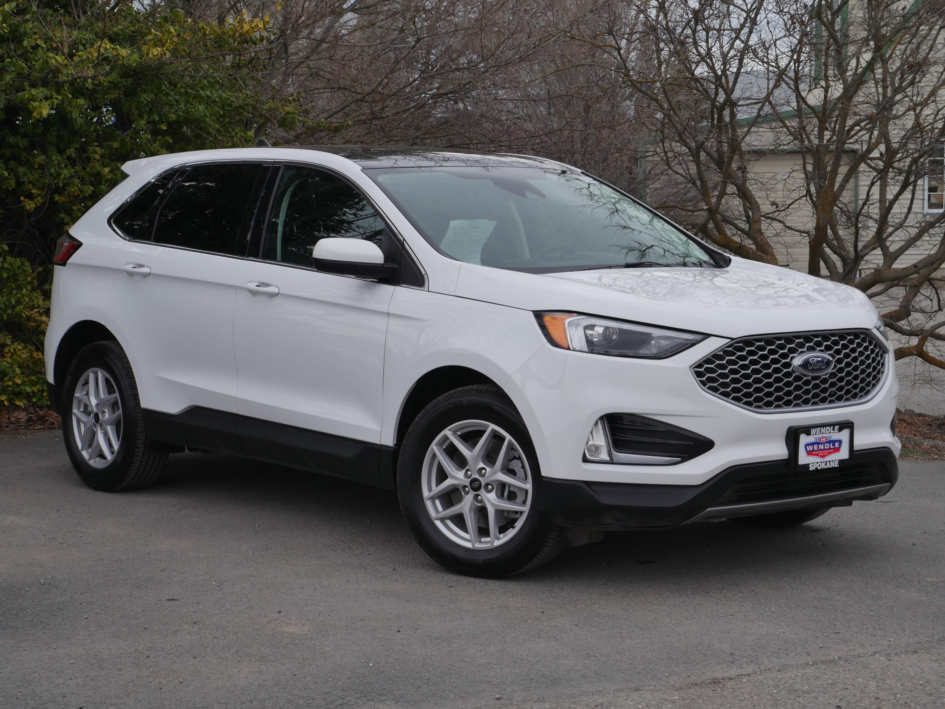 Used 2024 Ford Edge SEL w/ Convenience Package image 8
