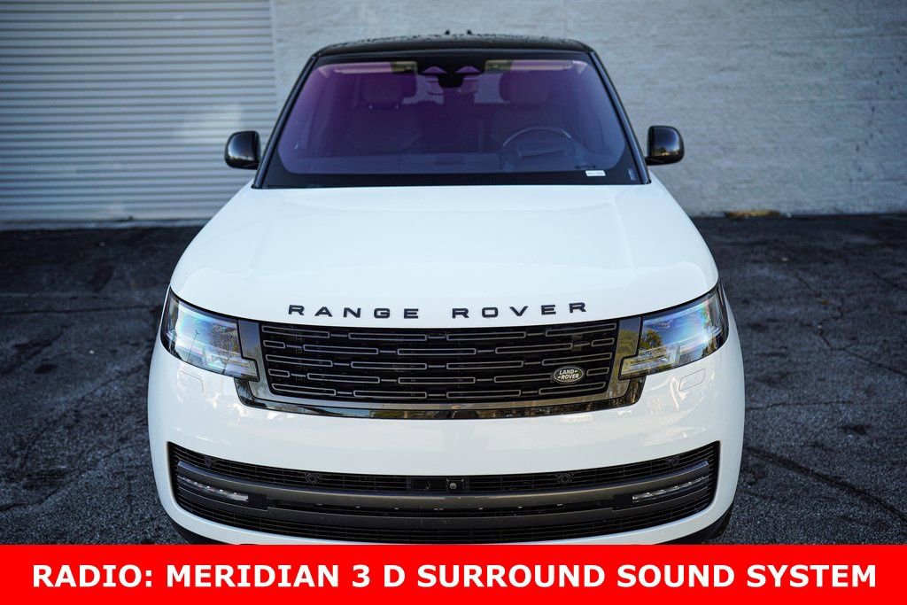 Used 2022 Land Rover Range Rover SE image 6