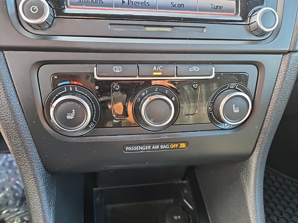 Used 2013 Volkswagen GTI 2-Door image 28