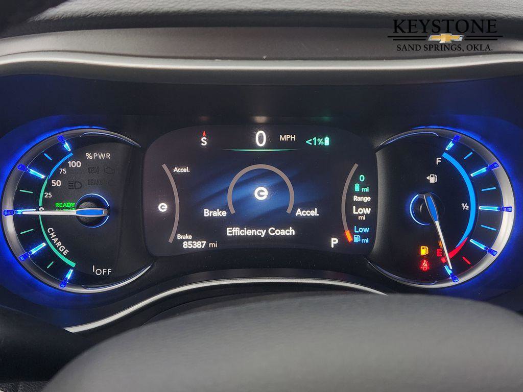 Used 2022 Chrysler Pacifica Touring-L image 17