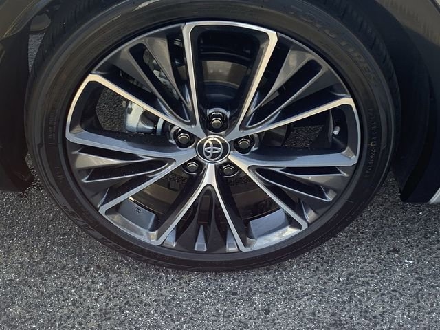 Used 2024 Toyota Prius XLE image 34