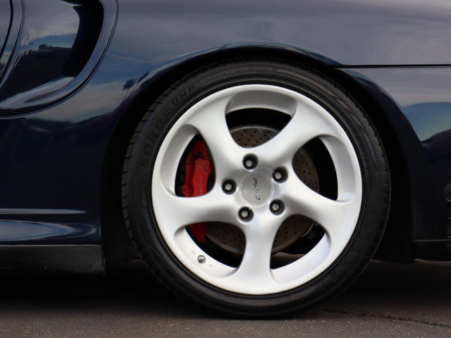 Used 2003 Porsche 911 Turbo image 48