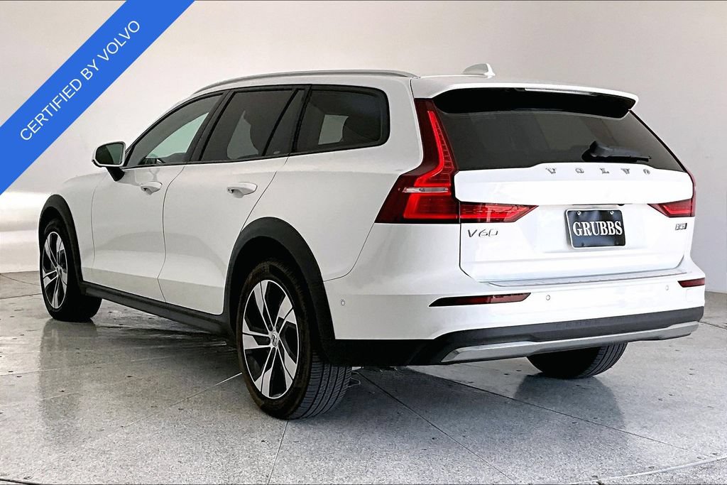 Used 2023 Volvo V60 B5 Cross Country Plus w/ Climate Package AWD/4WD image 15