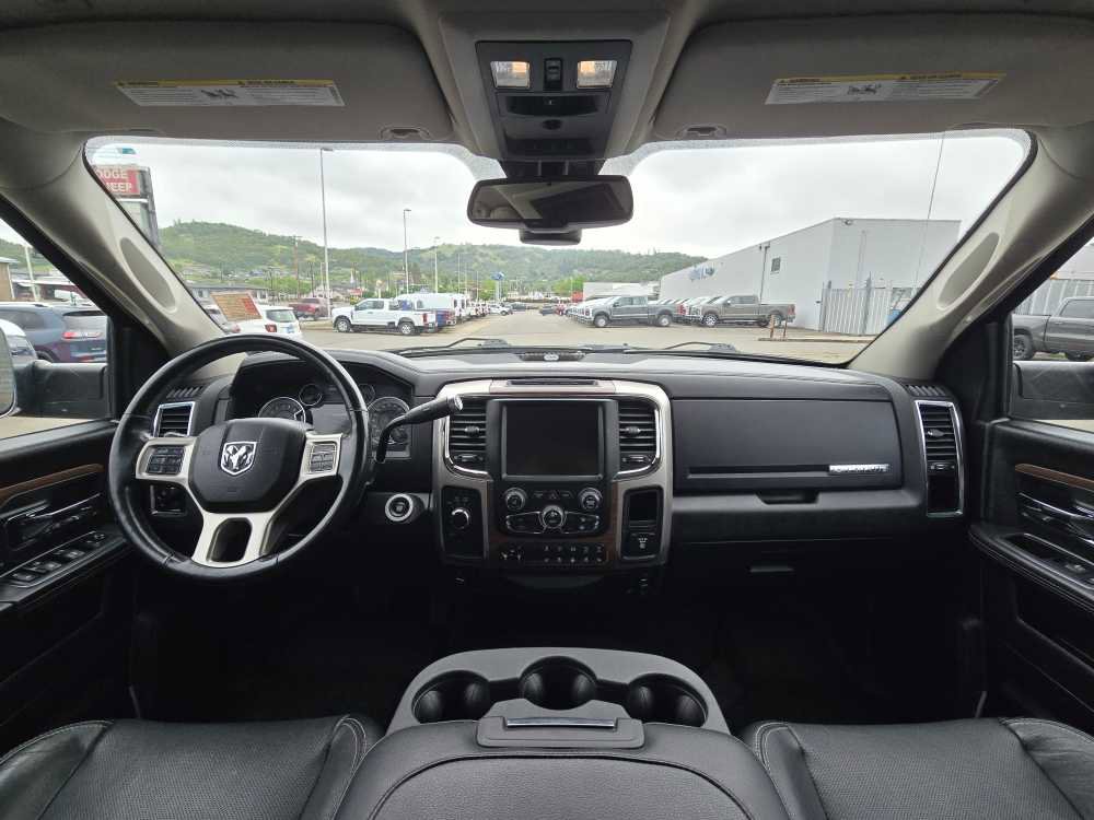 Used 2017 RAM 3500 Laramie w/ Convenience Group AWD/4WD image 15