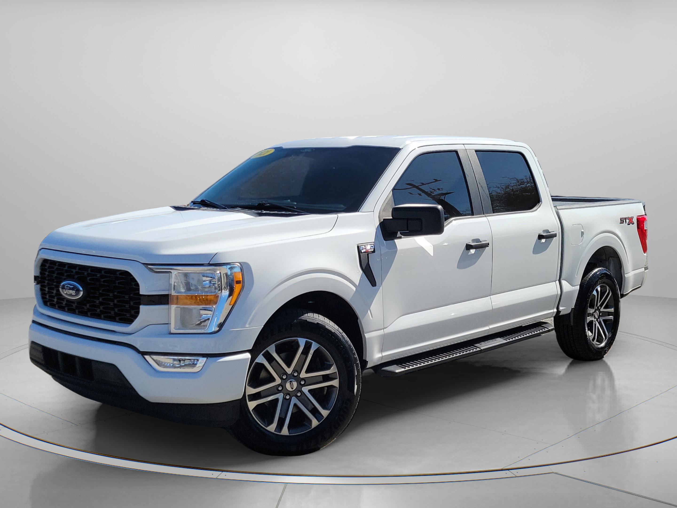 Used 2021 Ford F150 XL w/ STX Appearance Package RWD image 2