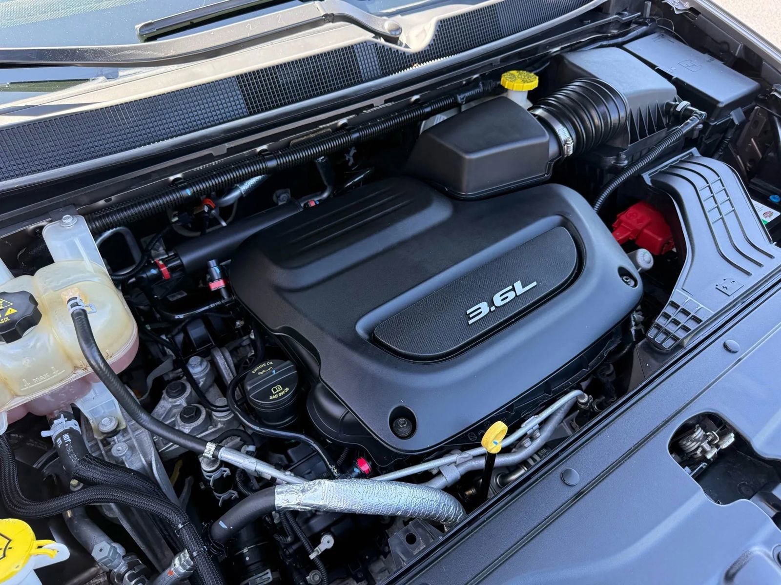 Used 2017 Chrysler Pacifica Touring-L image 48