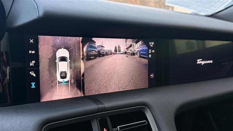 Used 2022 Porsche Taycan image 40