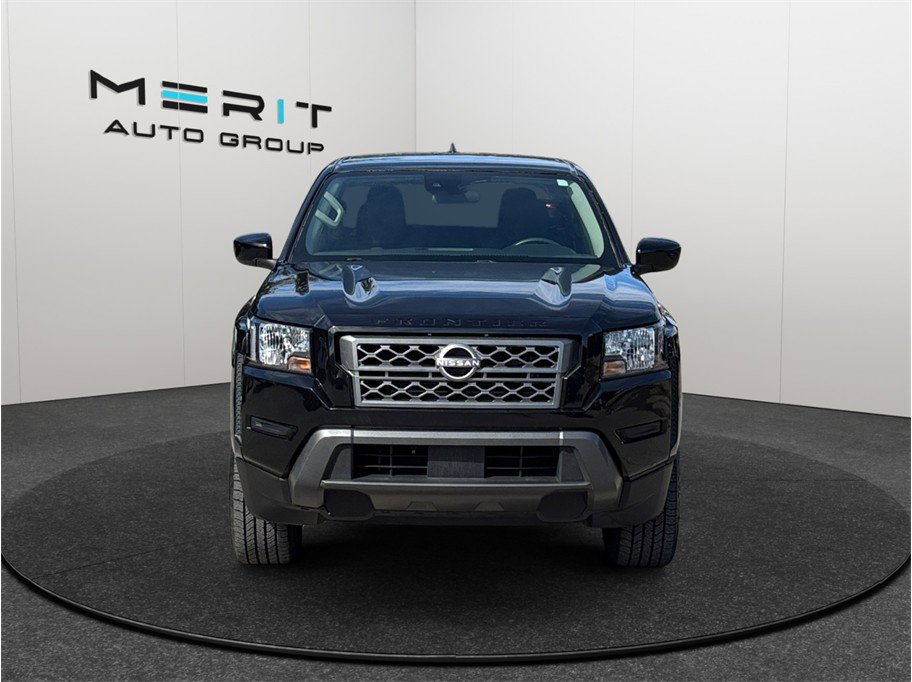 Used 2022 Nissan Frontier SV image 3