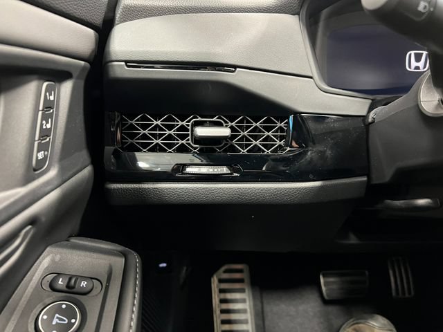 Used 2024 Honda Accord Sport image 18