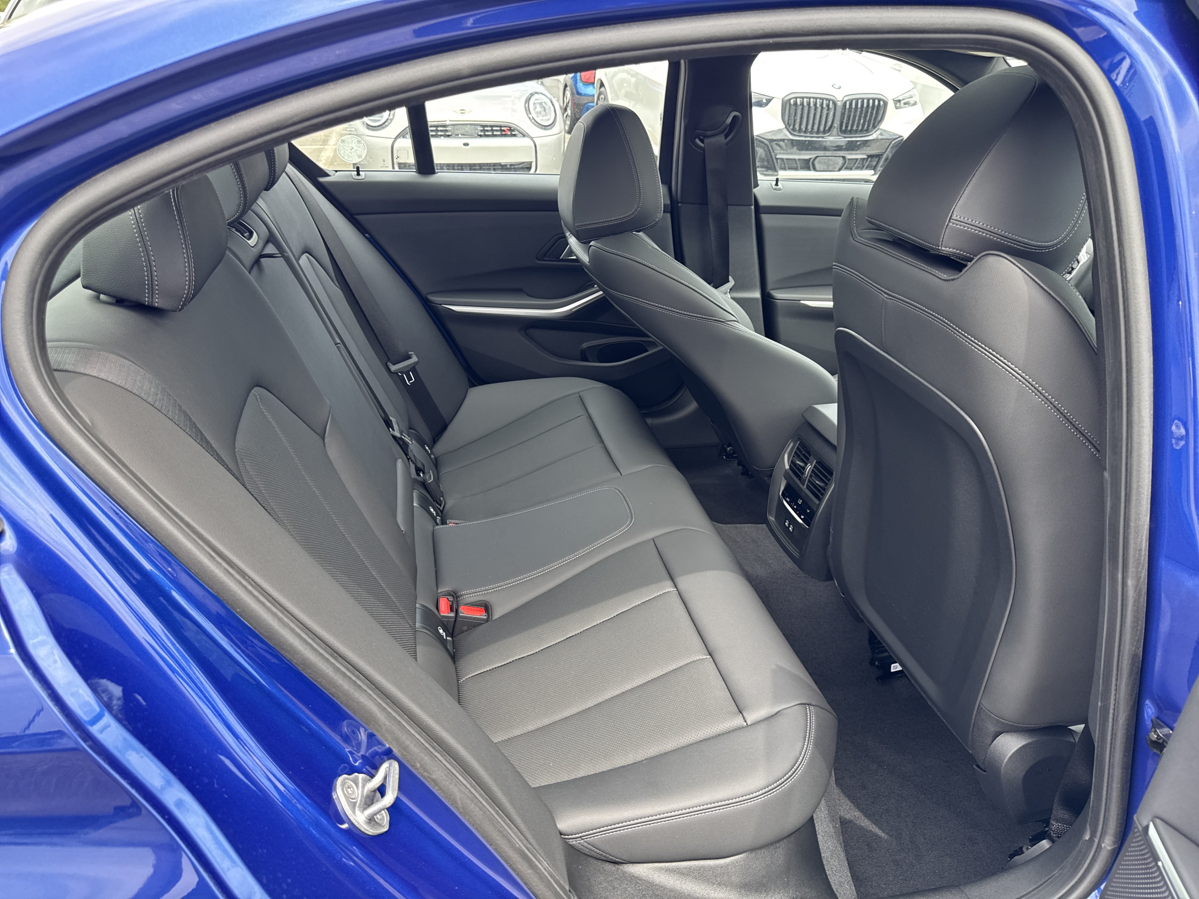 New 2026 BMW 330i Sedan w/ M Sport Package RWD image 11