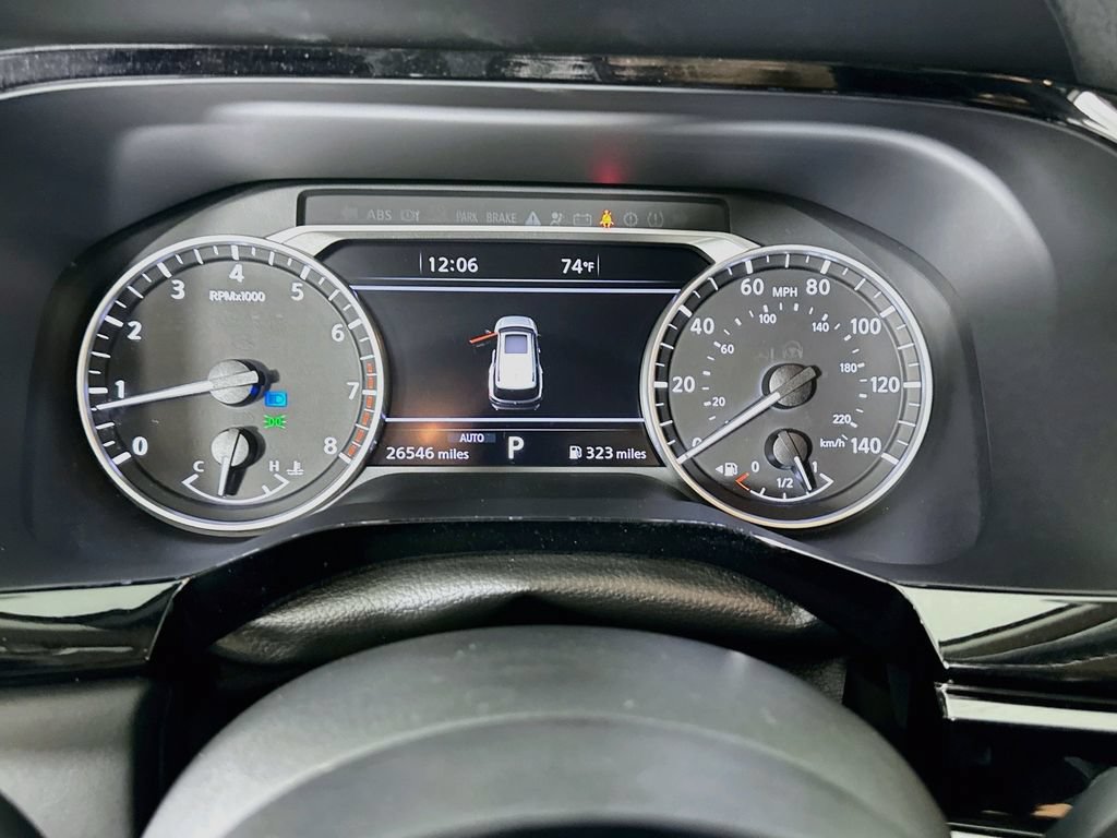 Used 2024 Nissan Pathfinder SL AWD/4WD image 14