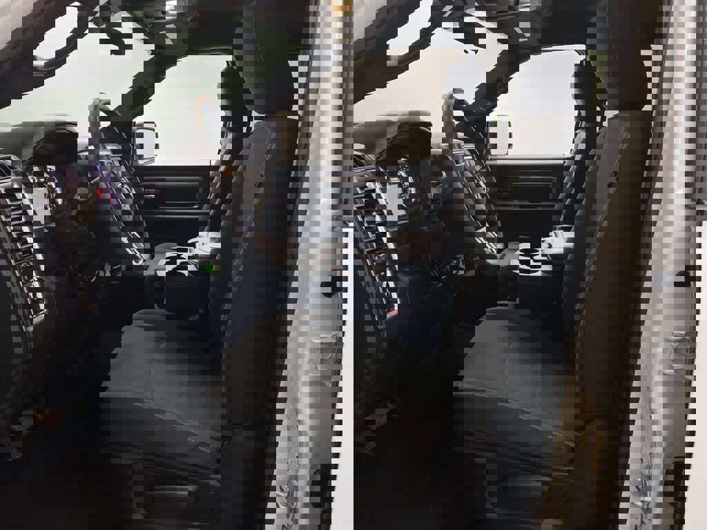 Used 2024 RAM 1500 Classic Warlock image 13