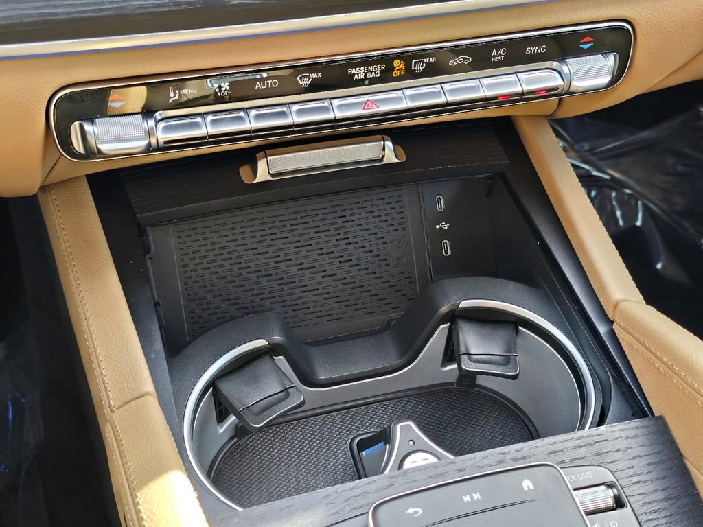 Used 2024 Mercedes-Benz GLS 450 4MATIC image 24