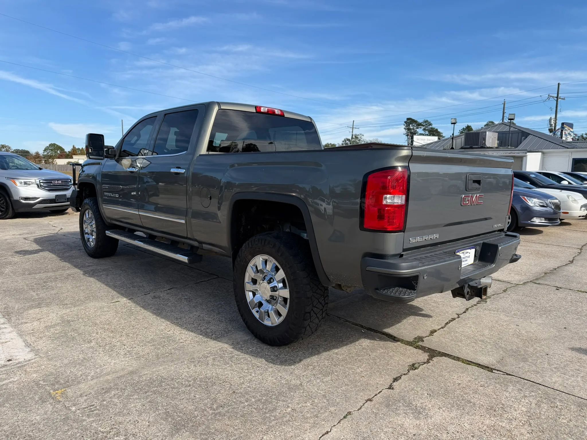 Used 2017 GMC Sierra 2500 Denali w/ Duramax Plus Package image 3